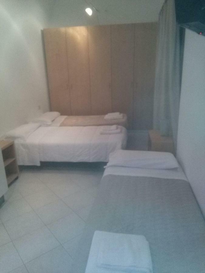 Residence Il Pino Сароно Екстериор снимка