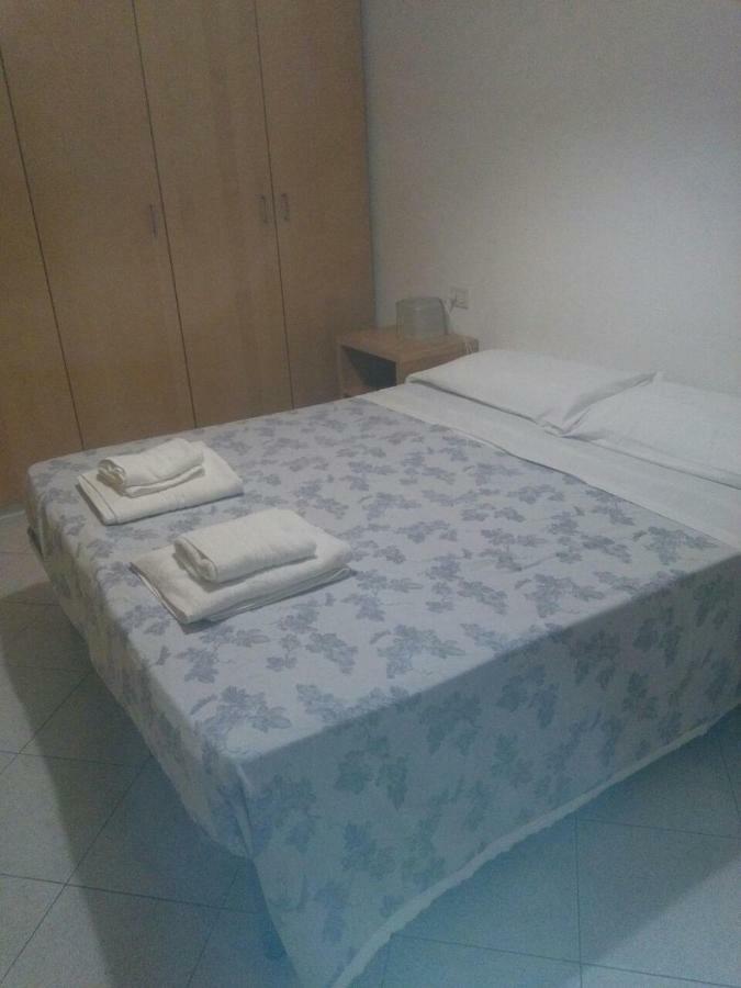 Residence Il Pino Сароно Екстериор снимка