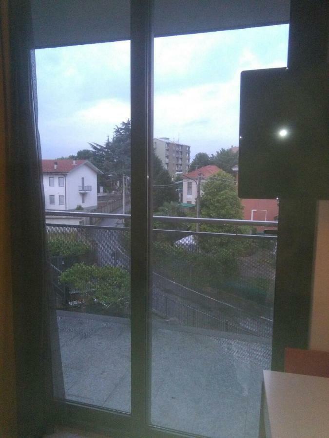 Residence Il Pino Сароно Екстериор снимка