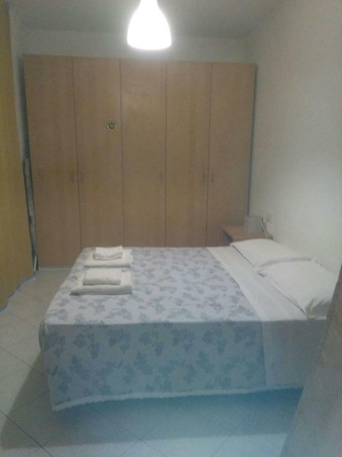 Residence Il Pino Сароно Екстериор снимка